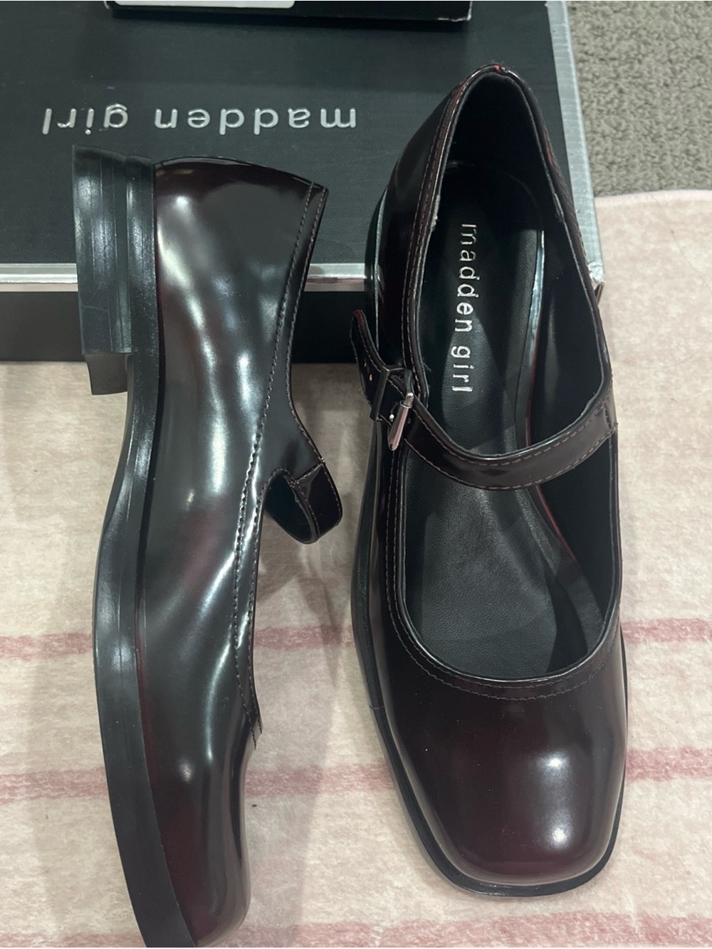 Madden Girl Women's Dominic Mary-Jane Tailored Flats size 6.5 new in box - Picture 12 of 16